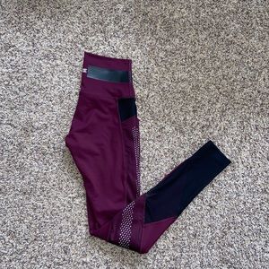 NWOT - VS Ultimate leggings
